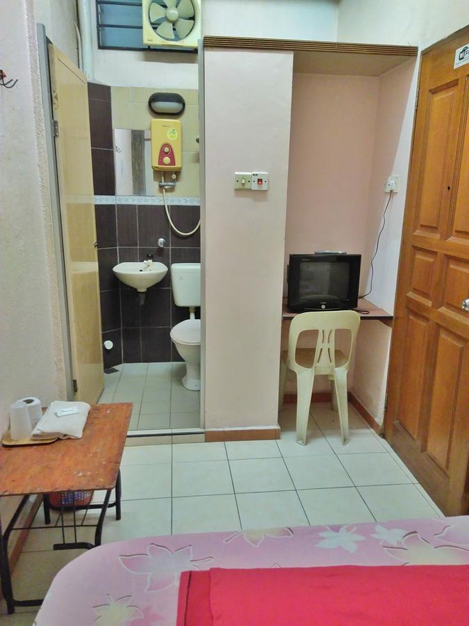 New Budget Inn Hotel Chukai Экстерьер фото
